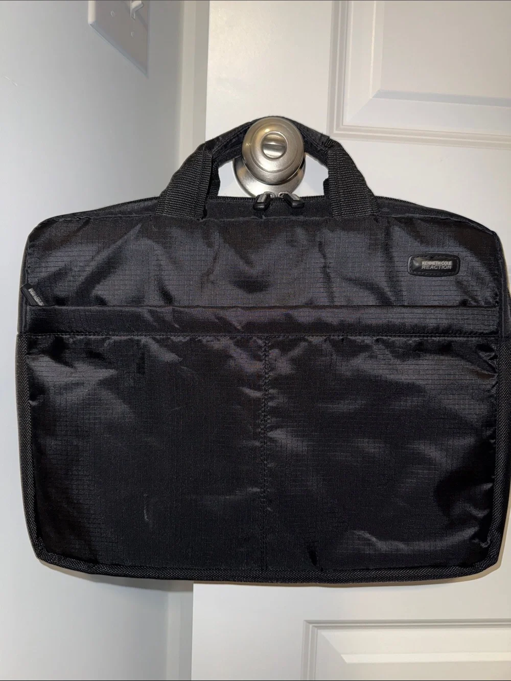 Kenneth Cole Reaction Black 15.6in Laptop Bag - Like New/Smoke & Pet Free